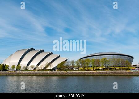 Die SSE Hydro und SEC Armadillo am Ufer des Clyde in Glasgow Stockfoto