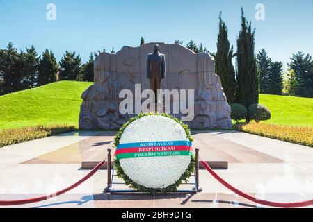 Aserbaidschan, Baku, Fexri Xiyaban, Ehrengaststätte, Friedhof der azerischen Führer, Grab des ehemaligen Präsidenten Heydar Aliyev, keine Freigaben Stockfoto