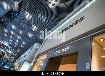 Frankreich, Paris, Flughafen, Chares de Gaulle Aerogare 2, Klemme E, Duty Free Shopping area, Hermes Shop Stockfoto