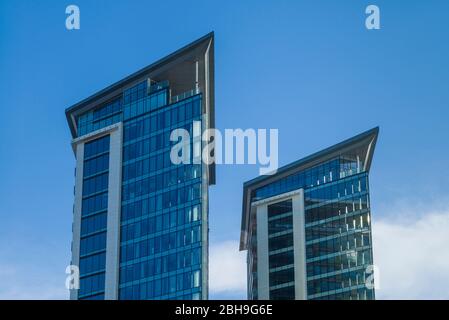 Georgien, Batumi, Batumi Boulevard, Strandpromenade, hohe Gebäude Stockfoto