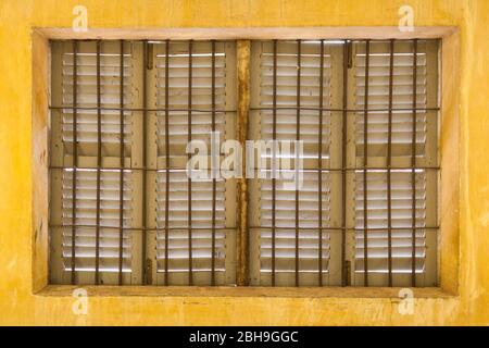 Kambodscha, Phnom Penh, Tuol Sleng Museum der völkermörderischen Verbrechen, Khmer Rouge Gefängnis, der früher als Gefängnis S-21, in der alten Schule bekannt, zellinnere Stockfoto