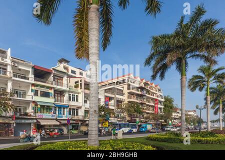 Kambodscha, Phnom Penh, Gebäude entlang Sisowath Quay, morgen Stockfoto