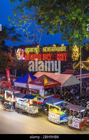 Kambodscha, Siem Reap, Nachtmarkt, Blick aus dem hohen Winkel Stockfoto