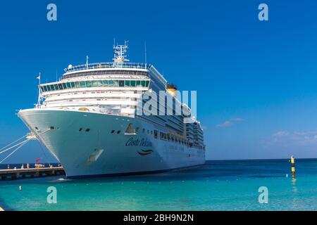 Kreuzfahrtschiff Costa Deliziosa, Grand Turk Island, Turks- und Caicosinseln, Zentralamerika Stockfoto