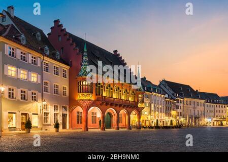 Münsterplatz squre in Freiburg, Baden-Württemberg, Deutschland Stockfoto