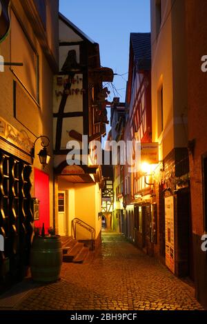 Alte Stadtstraße mit Fachwerkhäusern, Cochem an der Mosel, Mosel, Rheinland-Pfalz, Deutschland, Europa Stockfoto