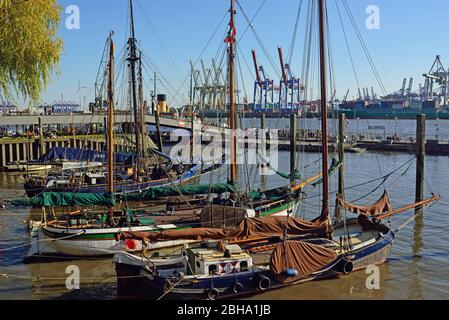 Deutschland, Hamburg, historische Segelschiffe im Museumshafen Neumühlen Stockfoto