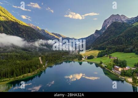 Sommer, Sonnenuntergang, Goldene Stunde, Hintersee, Bayern, Deutschland, Europa Stockfoto