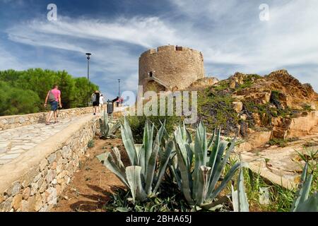 Torre di Longonsardo Turm in Santa Teresa di Gallura, Olbia-Tempio Provinz, Mittelmeer, Sardinien, Italien Stockfoto