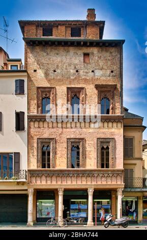 Mantua, Lombardei, Italien. Das Haus des Händlers wurde in der zweiten Hälfte des 14. Jahrhunderts im venezianischen Gotik-Stil erbaut. Stockfoto