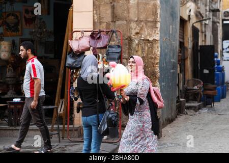 Kairo, Gizeh, Ägypten, al-Muizz Street, Al Moez Ldin Allah Al Fatmi, Muizz Street Stockfoto