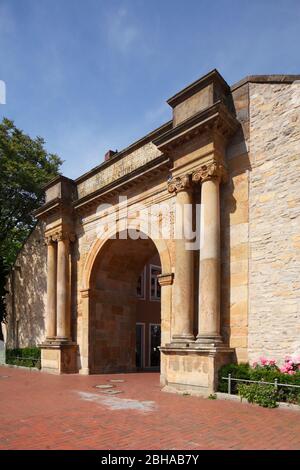 Heger Tor in der Altstadt, Ehrenmal, Osnabrück, Niedersachsen, Osnabrück, Deutschland, Europa Stockfoto