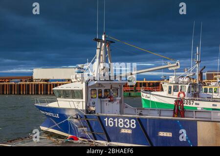 Kanada, New Brunswick, nordöstlichen New Bruswick, Caraquet, Boote im Hafen Stockfoto