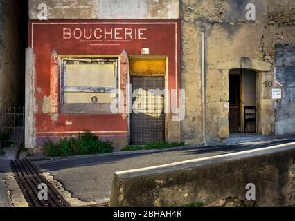 Alte Metzgerei in Montady bei Beziers Stockfoto