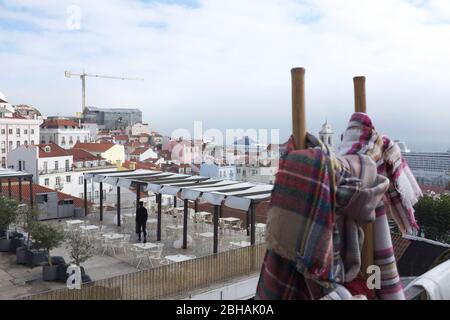 Miradouro de Santa Luzia im historischen Zentrum von Alfama Stockfoto