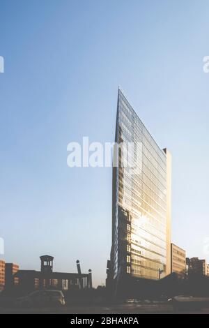 Atrium Tower, das ehemalige Debis-Haus, eines der Hochhäuser in Berlin am Potsdamer Platz. Stockfoto