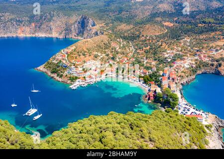 Malerische Assos Dorf in Kefalonia, Griechenland Stockfoto
