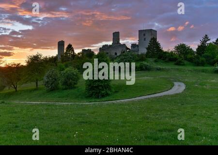 Burgruine Brandenburg, Sonnenuntergang, Lauchröden, Wartburgkreis, Thüringen, Deutschland Stockfoto