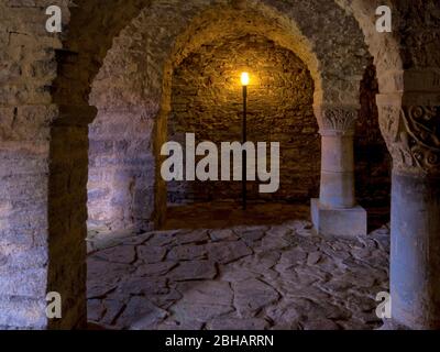 Europa, Deutschland, Sachsen-Anhalt, Ilsenburg, Kloster Drübeck, Benediktinerkloster St. Vitus, 10. Jahrhundert, Blick in die Krypta Stockfoto