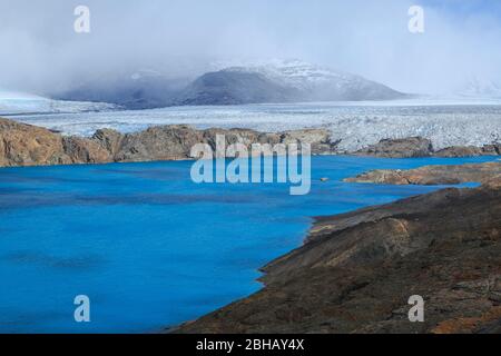 Blick auf den Upsala Gletscher im Los Glaciares Nationalpark in Patagonien. Stockfoto