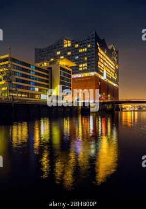 Deutschland, Hamburg, Elbphilharmonie, Nutzung als Konzerthalle, Hotel, Wohnhaus, Parkhaus Stockfoto