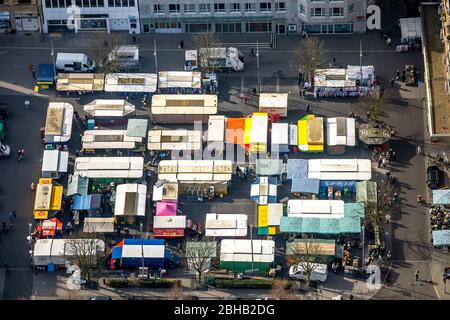 Luftaufnahme, Frühlingsmarkt, Marktplatz, Fußgängerzone, Hochstraße, Buer, Gelsenkirchen, Ruhrgebiet, Nordrhein-Westfalen, Deutschland Stockfoto