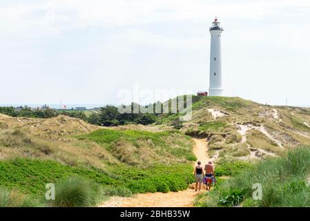 Dänemark, Jütland, Ringkøbing Fjord, Lyngvig Leuchtturm bei Hvide Sande. Stockfoto