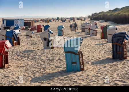 Deutschland, Niedersachsen, Ostfriesland, Juist, am Strand. Stockfoto