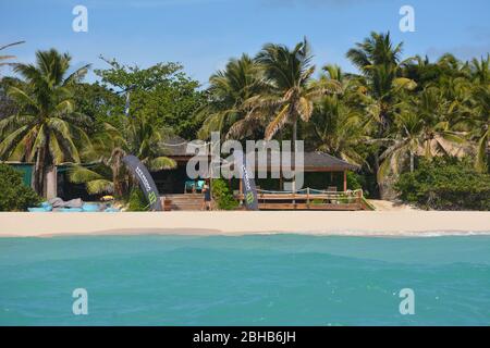 Strandeinrichtungen auf Necker Island, einer privaten Insel, die von Virgin Limited Edition, einem Unternehmen im Besitz von Richard Branson, gemietet wurde. Stockfoto