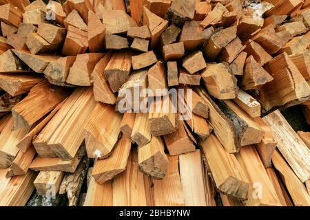 WA17454-00....WASHINGTON - Stapel von Feuerholz. Stockfoto