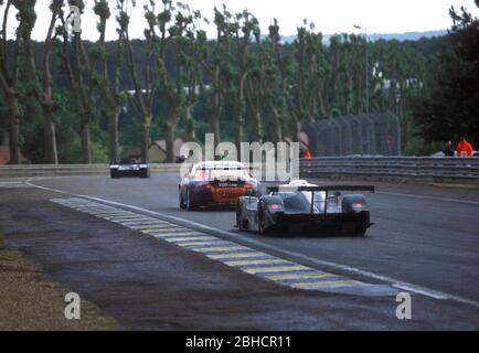 Bentley Speed 8 Nummer 8 beim 24-Stunden-Rennen von Le Mans 2001 Stockfoto