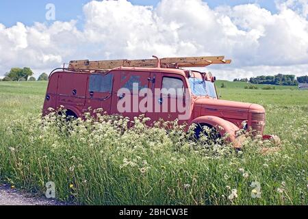Alte Feuerwehrauto ab Mitte des 20. Jahrhunderts Stockfoto