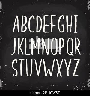 Handgezeichnetes Alphabet mit Stift in Schultafel-Design geschrieben. Stock Vektor