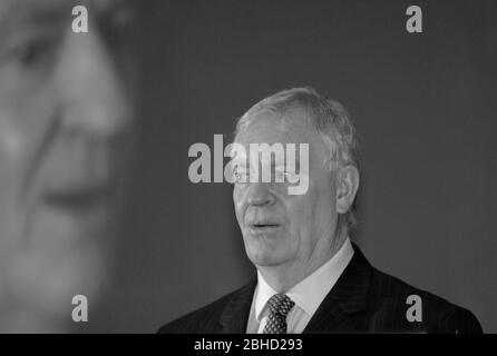 Porträt des ehemaligen Fußballmanagers Lawrence (Lawrie) McMenemy. Stockfoto