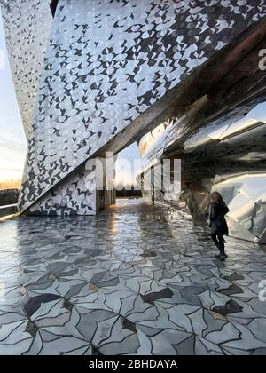 Paris, Frankreich - 1. april 2020: Philharmonie de Paris. Entworfen von Jean Nouvel. Stockfoto