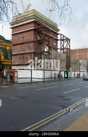 1920er Jahre Architektur Red Brick Gaumont Theater Dorsett Hotel Shepherds Bush Pavilion 58 Shepherd's Bush Green, Shepherd's Bush, London W12 Frank Verity Stockfoto