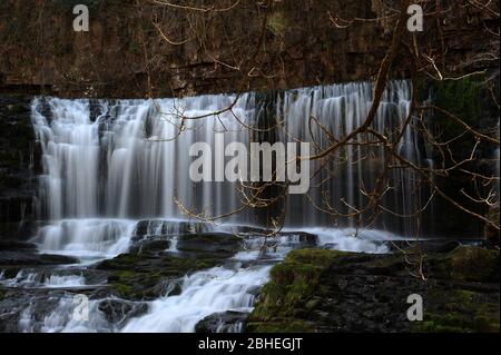 Obere und mittlere Wasserfälle von Sgwd Clun Gwyn ISAF. Stockfoto