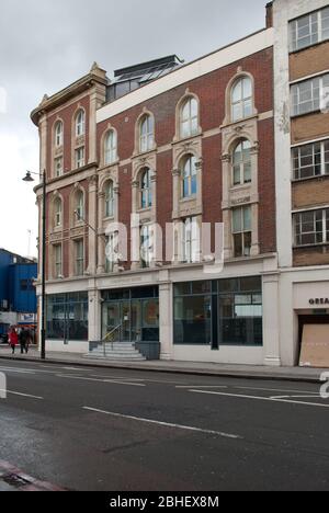 Architektur aus dem 1880er Jahre Red Brick Stone Fassade 6-8 Great Eastern Street, Hackney, London EC2A 3NT Stockfoto