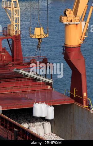 Frachtschiff, Hafen Civitavecchia, Region Latium, Italien, Europa Stockfoto