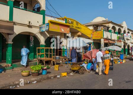 Eintritt zum Albert Market in Banjul, Gambia. Stockfoto