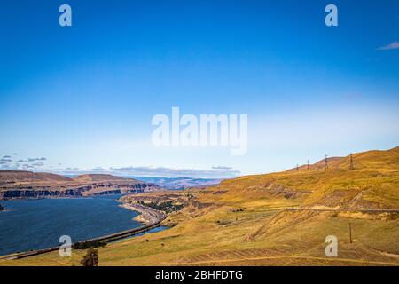 Der Columbia River von der Washington Seite aus blickt man nach Südwesten in Oregon. Stockfoto