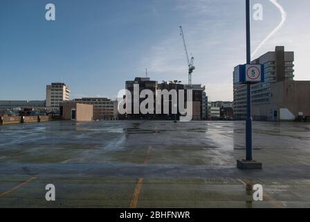 Braunes Glasglas Stahlrahmen ehemalige West 5 Beavor Lane, Hammersmith, London W6 9AR Stockfoto