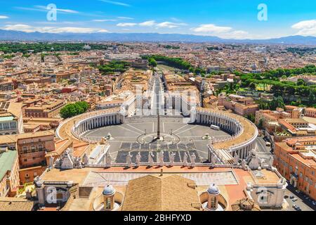 Rom Vatikan Italien, Blick aus dem hohen Winkel Skyline am Petersplatz leer niemand Stockfoto