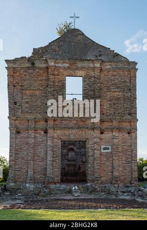 Carmelo, Colonia / Uruguay; 27. Dezember 2018: Ruinen einer alten Jesuitenkirche und Mission in der Estancia del Río de las Vacas, heute Caler genannt Stockfoto