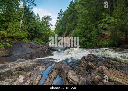 Egan Chutes Provincial Park Bancroft Algonquin Highlands Ontario Kanada in Sommer Stockfoto
