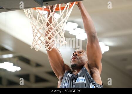 Trient, Italien. 1. Jan, 2020. trento, Italien, 01. Jan 2020, Justin Knox (13) Dolomiti Energia Trentino während - - Credit: LM/Roberto Tommasini Credit: Roberto Tommasini/LPS/ZUMA Wire/Alamy Live News Stockfoto