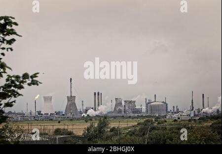 Ölraffinerie-Komplex in Grangemouth, Stirlingshire, Schottland, Großbritannien. Stockfoto