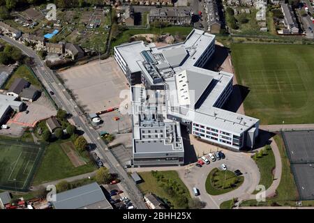 Luftaufnahme der Co-op Academy Southfield & der Co-op Academy Grange, Secondary Schools, Bradford, West Yorkshire Stockfoto