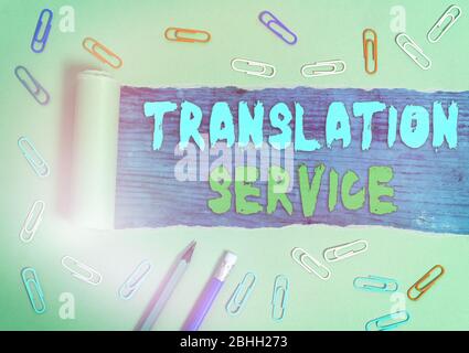 Handschreiben Text Schreiben Übersetzungsdienst. Konzeptfoto die äquivalente Zielsprache aus der Muttersprache Stockfoto