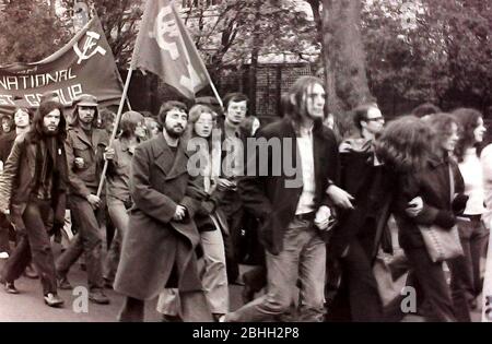 Demonstranten nehmen 1972 an einer Anti-Rassismus-Demonstration in Leicester, England, Großbritannien und den Britischen Inseln Teil. Stockfoto